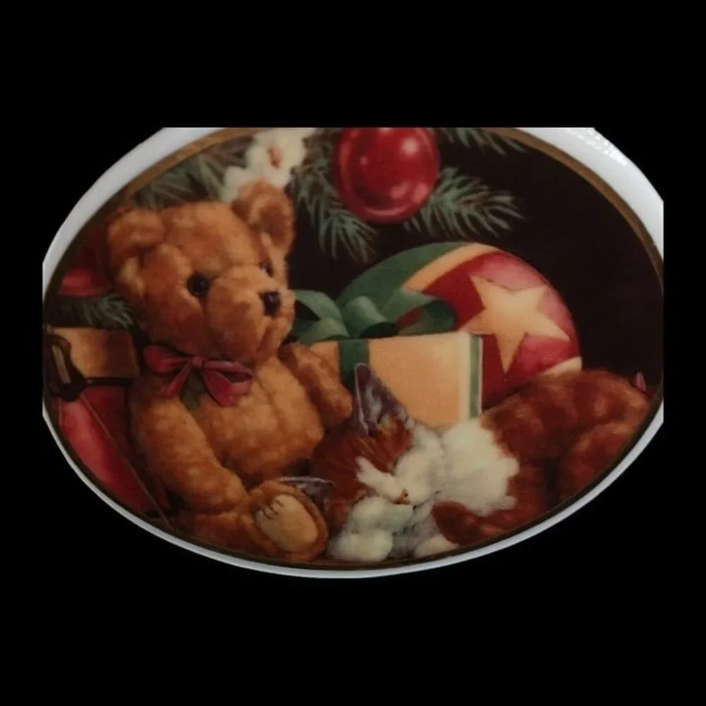 Vtg american greetings christmas ornament  porcelain